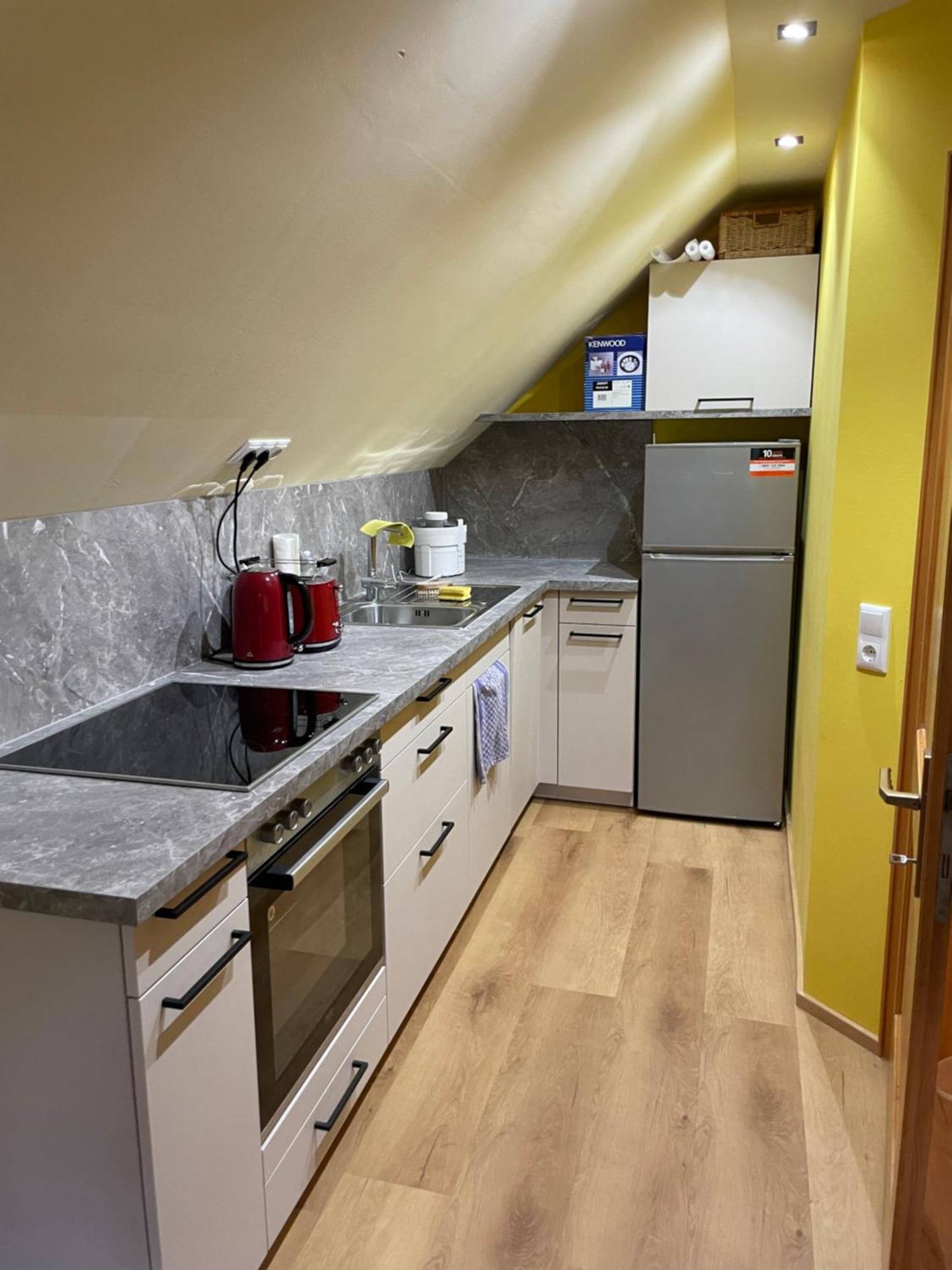 Neu Renoviertes 2Zi Appartment Im Dg Feldkirch Exteriör bild